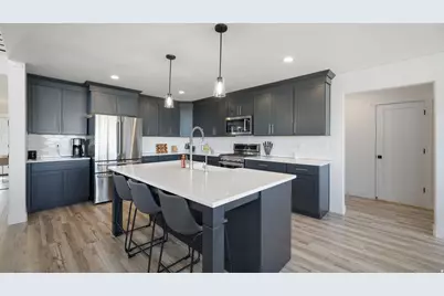 6564 W Ipswitch Way S, Herriman, UT 84096 - Photo 9