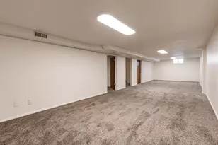 109 W 900 S, Bountiful, UT 84010 - Photo 33