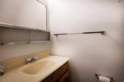 3343 S Georgetown E, Salt Lake City, UT 84109 - Photo 15