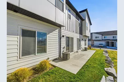 561 N 225 E, Providence, UT 84332 - Photo 5