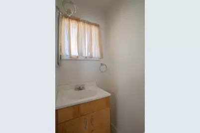 8686 S Temple Dr W, West Jordan, UT 84088 - Photo 11