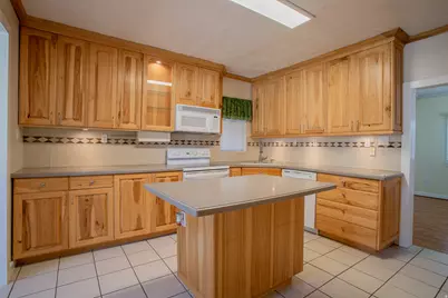 8686 S Temple Dr W, West Jordan, UT 84088 - Photo 7