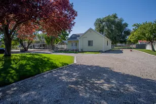 8686 S Temple Dr W, West Jordan, UT 84088 - Photo 3