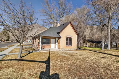 805 E 400 S, Springville, UT 84663 - Photo 15