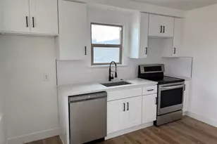 805 E 400 S, Springville, UT 84663 - Photo 3