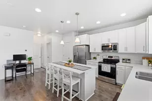 7073 N Mountain Field Dr, Eagle Mountain, UT 84005 - Photo 5