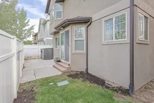 1021 N 740 W, Centerville, UT 84014 - Photo 27