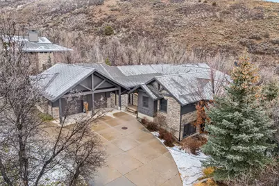 121 N Oakwood Cir, Springville, UT 84663 - Photo 1