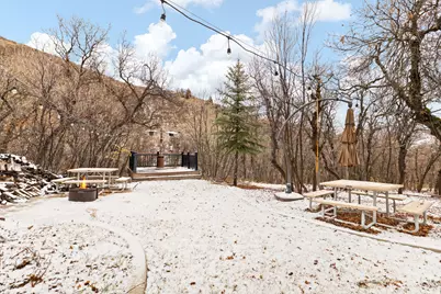 121 N Oakwood Cir, Springville, UT 84663 - Photo 51