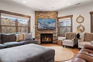 121 N Oakwood Cir, Springville, UT 84663 - Photo 19