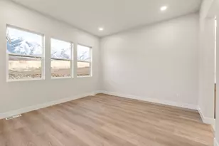 844 N Emery Ln, Elk Ridge, UT 84651 - Photo 17