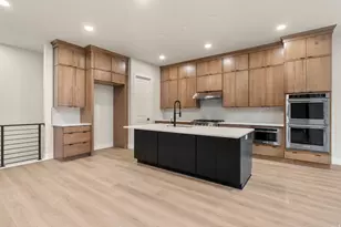 844 N Emery Ln, Elk Ridge, UT 84651 - Photo 9