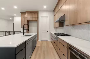 844 N Emery Ln, Elk Ridge, UT 84651 - Photo 11