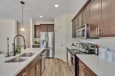 4114 N Fremont Dr, Lehi, UT 84043 - Photo 3