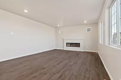 37 E Broadway Dr, Saratoga Springs, UT 84045 - Photo 7