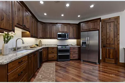 493 E Donner Cir, Kanab, UT 84741 - Photo 3