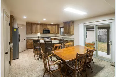 384 N 710 E, Salem, UT 84653 - Photo 27