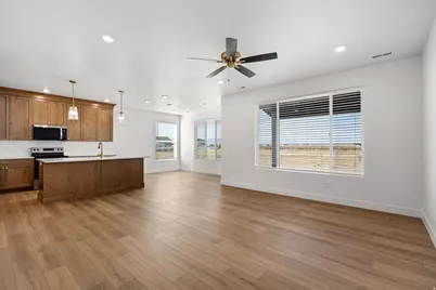 1661 W Ross Rd, Syracuse, UT 84075 - Photo 5