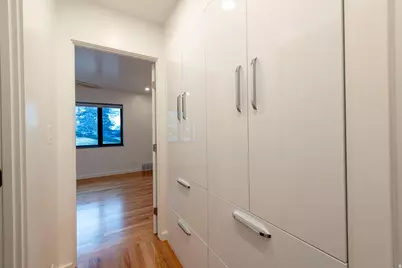 2665 E 2100 S, Salt Lake City, UT 84109 - Photo 23