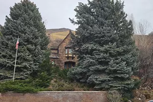 8085 S Mountain Oaks Circle, Cottonwood Heights, UT 84121 - Photo 39