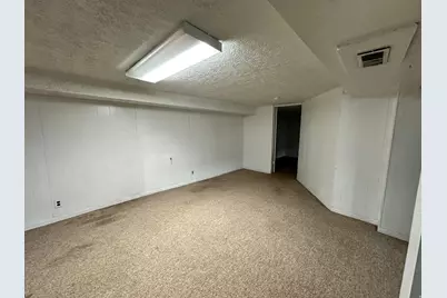 5376 S 2200 W, Roy, UT 84067 - Photo 19