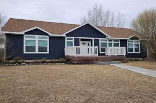 1676 E 4000 S, Vernal, UT 84078 - Photo 1