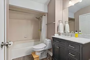 6924 S Hillside Village Circle, Salt Lake City, UT 84121 - Photo 19