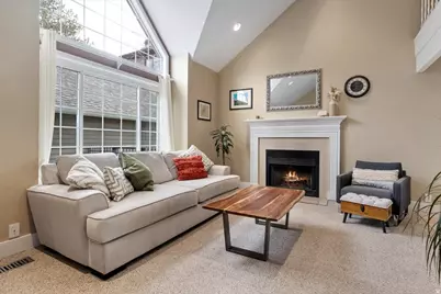 6924 S Hillside Village Cir, Salt Lake City, UT 84121 - Photo 7