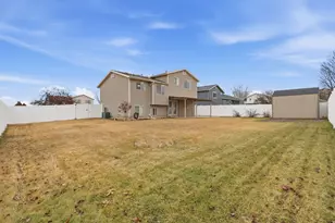 2329 W 1680 N, Clinton, UT 84015 - Photo 23