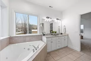 9752 N Dorchester Dr, Cedar Hills, UT 84062 - Photo 21