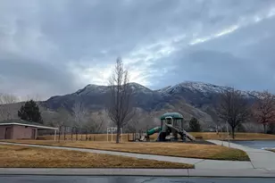 9752 N Dorchester Dr, Cedar Hills, UT 84062 - Photo 57