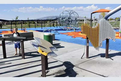 9752 N Dorchester Dr, Cedar Hills, UT 84062 - Photo 61