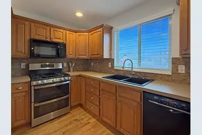 185 E 2100 N, North Ogden, UT 84414 - Photo 7