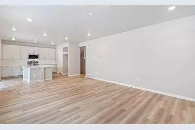 253 N Roundabout St, Saratoga Springs, UT 84045 - Photo 23