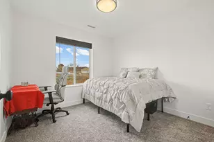 1694 W 2975 S, Syracuse, UT 84075 - Photo 11