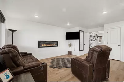 1694 W 2975 S #D, Syracuse, UT 84075 - Photo 5