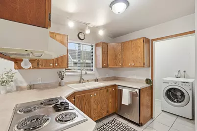 2959 S Adams St W, Salt Lake City, UT 84115 - Photo 11