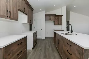 5161 W 10100 N, Elwood, UT 84337 - Photo 11