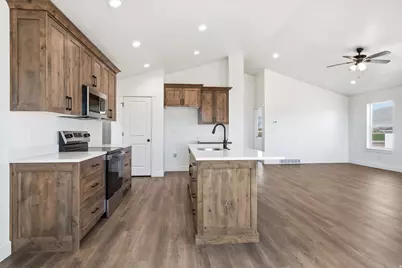 5161 W 10100 N, Elwood, UT 84337 - Photo 13