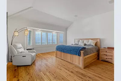 2522 S Scenic Dr E, Salt Lake City, UT 84109 - Photo 11