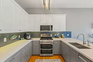 2522 S Scenic Dr E, Salt Lake City, UT 84109 - Photo 9