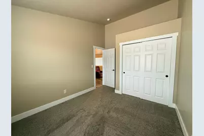 353 W Niblick Cir, Garden City, UT 84028 - Photo 21