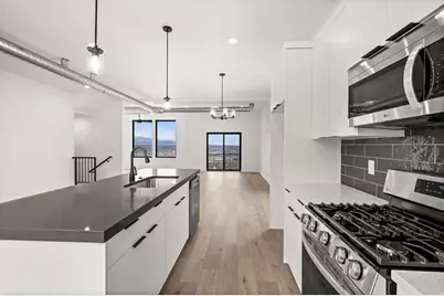 317 E Endurance Cir, Draper, UT 84020 - Photo 9