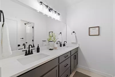 1416 E Erickson Knoll Ln, Eagle Mountain, UT 84005 - Photo 37