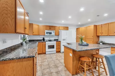 517 S 1040 E, American Fork, UT 84003 - Photo 3