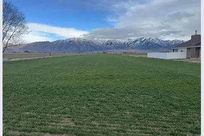8968 N 6800 W #01, Tremonton, UT 84337 - Photo 1