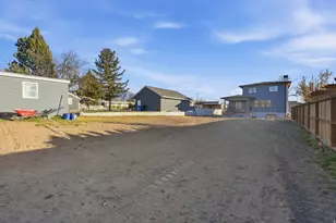 821 E Springview Dr S, Salt Lake City, UT 84106 - Photo 9