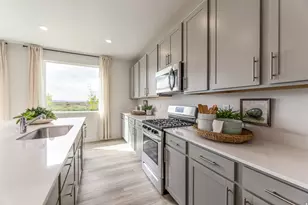 6076 W Sapphire St, West Jordan, UT 84081 - Photo 7