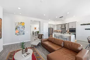 93 E Edgecrest Ln, North Salt Lake, UT 84054 - Photo 7