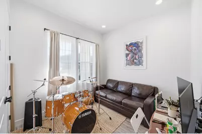 93 E Edgecrest Ln, North Salt Lake, UT 84054 - Photo 9